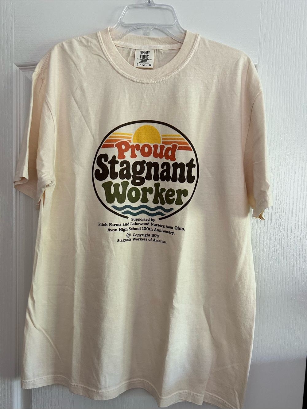 Comfort Colors Cream Short-Sleeve "Proud Stagnant Worker" Graphic Tee